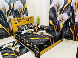 3D বেডশীট ৯ পিসের কম্বো সেট।